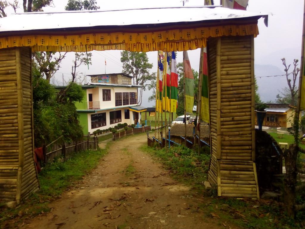 Khi Gha Thang Pelling Exterior photo
